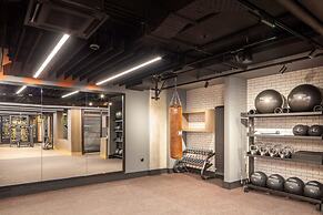 Exploring London Wonder