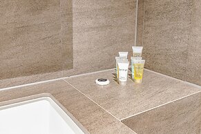 Unveiling London Magic