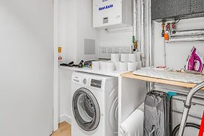 Unveiling London Magic