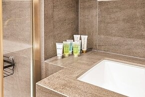 Unveiling London Magic