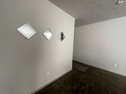 Modern Polanco Stay - Parking- Elevator- Sleeps 10