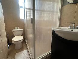 Modern Polanco Stay - Parking- Elevator- Sleeps 10