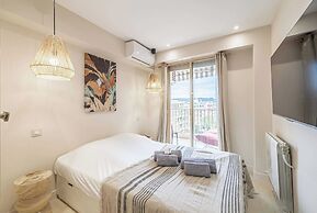 Renovated Flat 250m From the Beach - Town Centre - 2br/6p