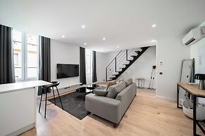 Charming Apartment 100m From the Old Port