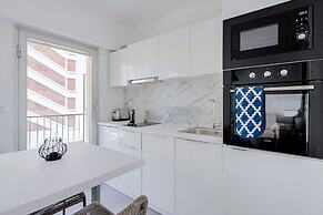 Beautiful Flat With Balcony - 200m From the Beach