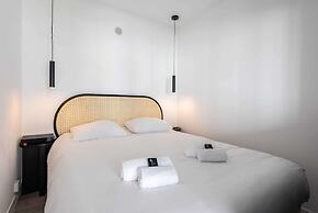 Beautiful Flat With Balcony - 200m From the Beach