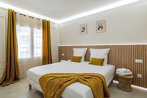 Haussmann Apartment - South-facing Balcony 2br/4p