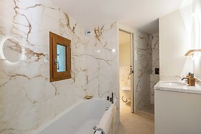 Luxurious Villa With Heated Pool 5br/10p - Cannes