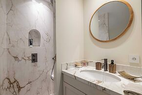 Luxurious Villa With Heated Pool 5br/10p - Cannes