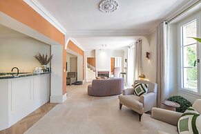 Luxurious Villa With Heated Pool 5br/10p - Cannes