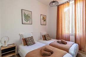 Sublime 2 Bedroom Apart.- Cannes Residential Area