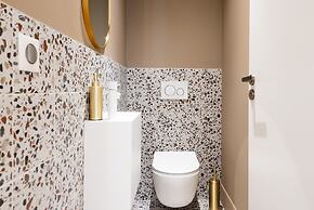 Luxury Apartment - Heart of Cannes / Rue D'antibes