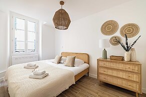 Beautiful T2 in the Heart of Suquet - 5min Beach