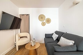 Beautiful T2 in the Heart of Suquet - 5min Beach