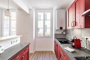 Beautiful T2 in the Heart of Suquet - 5min Beach