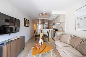 Sunny Getaway With Balcony and A/C in Antibes
