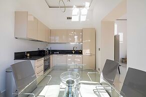 Superb 68m2 Flat With 80m2 Terrace - 2ch/4p