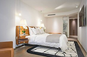 Luxurious Apartment With Terrace