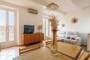 Charming Apartment in the Heart of Le Suquet