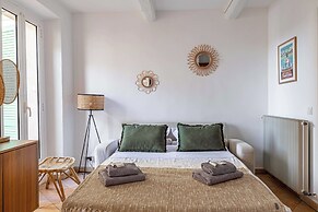 Charming Apartment in the Heart of Le Suquet