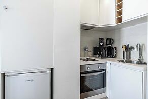 Magnificent Renovated 2 Room Apartment - Terrace - 1br/4p
