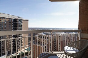 Apt in the Heart of Ballston
