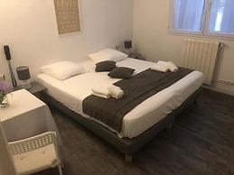 HOTEL LE CASTELET