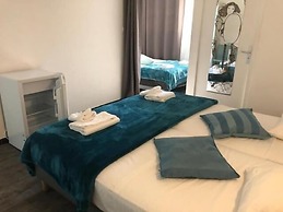 HOTEL LE CASTELET