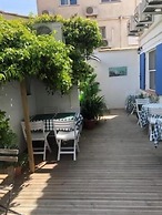 HOTEL LE CASTELET
