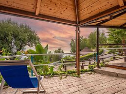 Belvilla by OYO Resort Baia del Silenzio 1