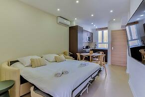 Cozy Apartment Juan-les-pins / 200m Beach