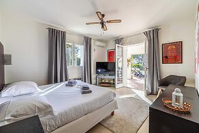 Luxurious Private 6-bed Villa With Pool Mougins