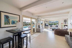 Luxurious Private 6-bed Villa With Pool Mougins