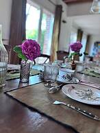 Exceptional 5 Bedroom House Near the Beach