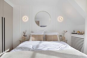 Elegant Apartment - 2br/4p - Vivienne