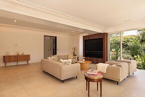 Luxueuse Villa With Pool 7bd/14p - Cannes