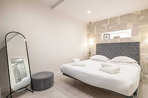 Beautiful Apartment - Croisette Gray Albion