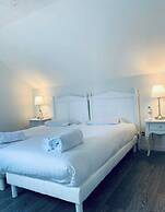 House for 18 People With Cinema Place Morny