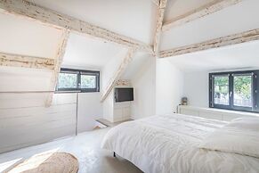 Charming Small Private House - Marseille 8th