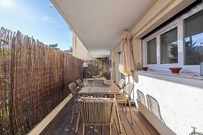 Charming Apartment With Large Terrace