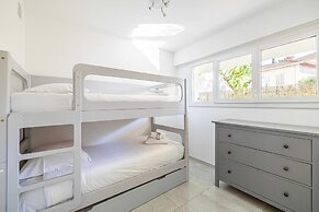 Charming Apartment With Large Terrace