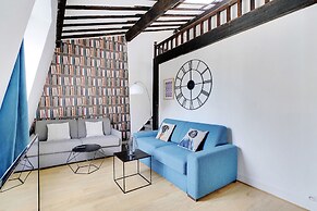 Parisian Charm in the Heart of the Marais !