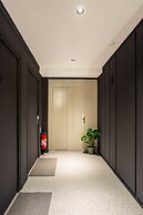 Magnificent 1 Room Apartment