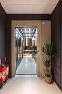 Magnificent 1 Room Apartment