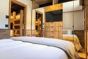 Apartment With Terrace and Parking Heart of Mega