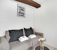 Lovely Studio in the Heart of the Marais