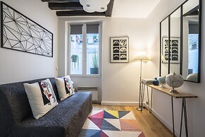 Chic Apartment With Patio - 2br/6p - Le Marais