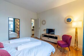 High-end 75m2 Apartment - Place Morny