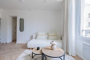 Renovated Studio rue du Roi de Sicile / Marais