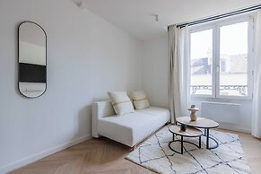 Renovated Studio rue du Roi de Sicile / Marais